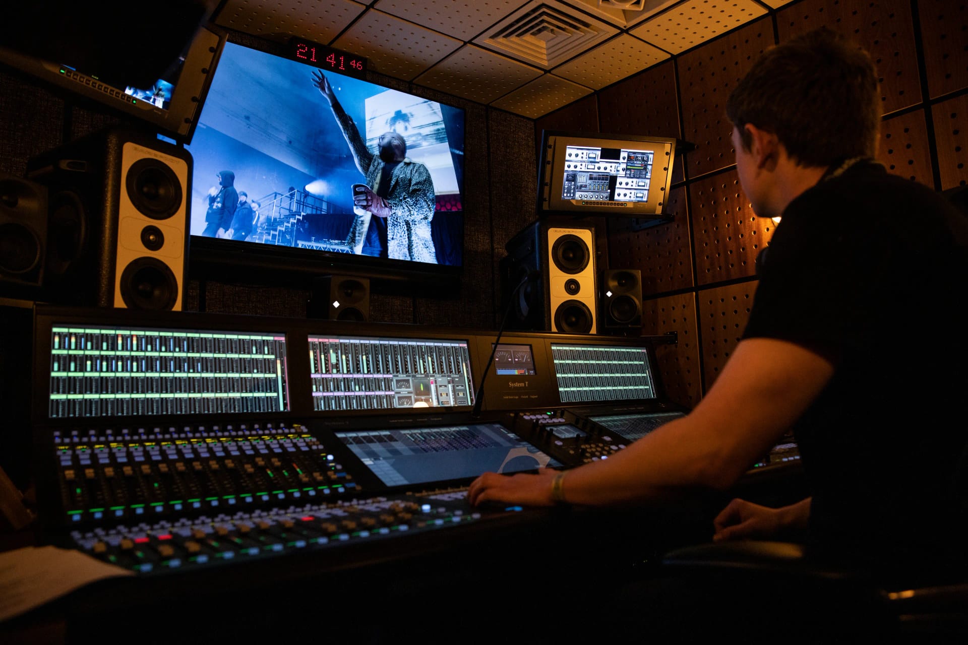 5 Reasons to Live Stream Your Event